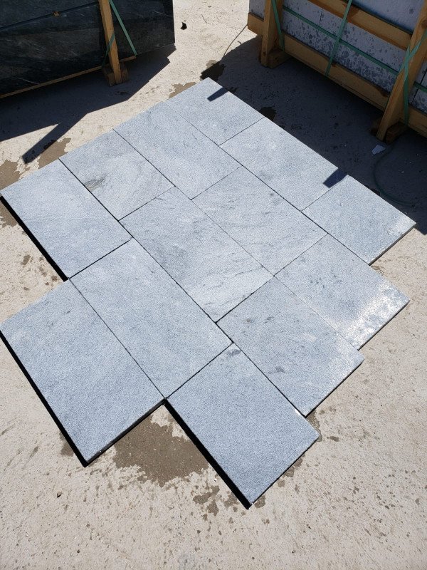 Blue stone Foncer Margelle 120x30.5x3 Bord 1/2 Rond