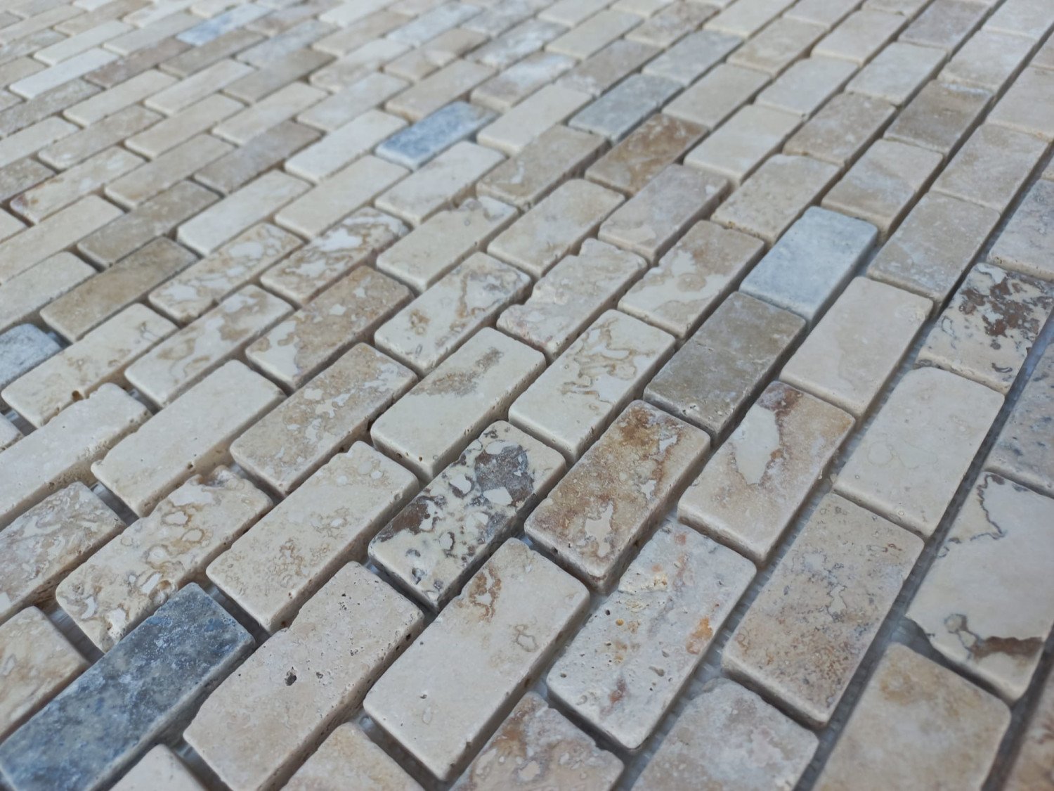 Mix Travertine Tumbled Mosaic 30,5x30,5cm